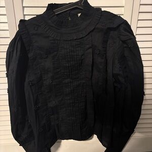 FARM RIO
3D Flower Ruffle Blouse